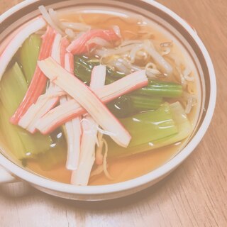 あっさり小松菜とカニカマの醤油スープ